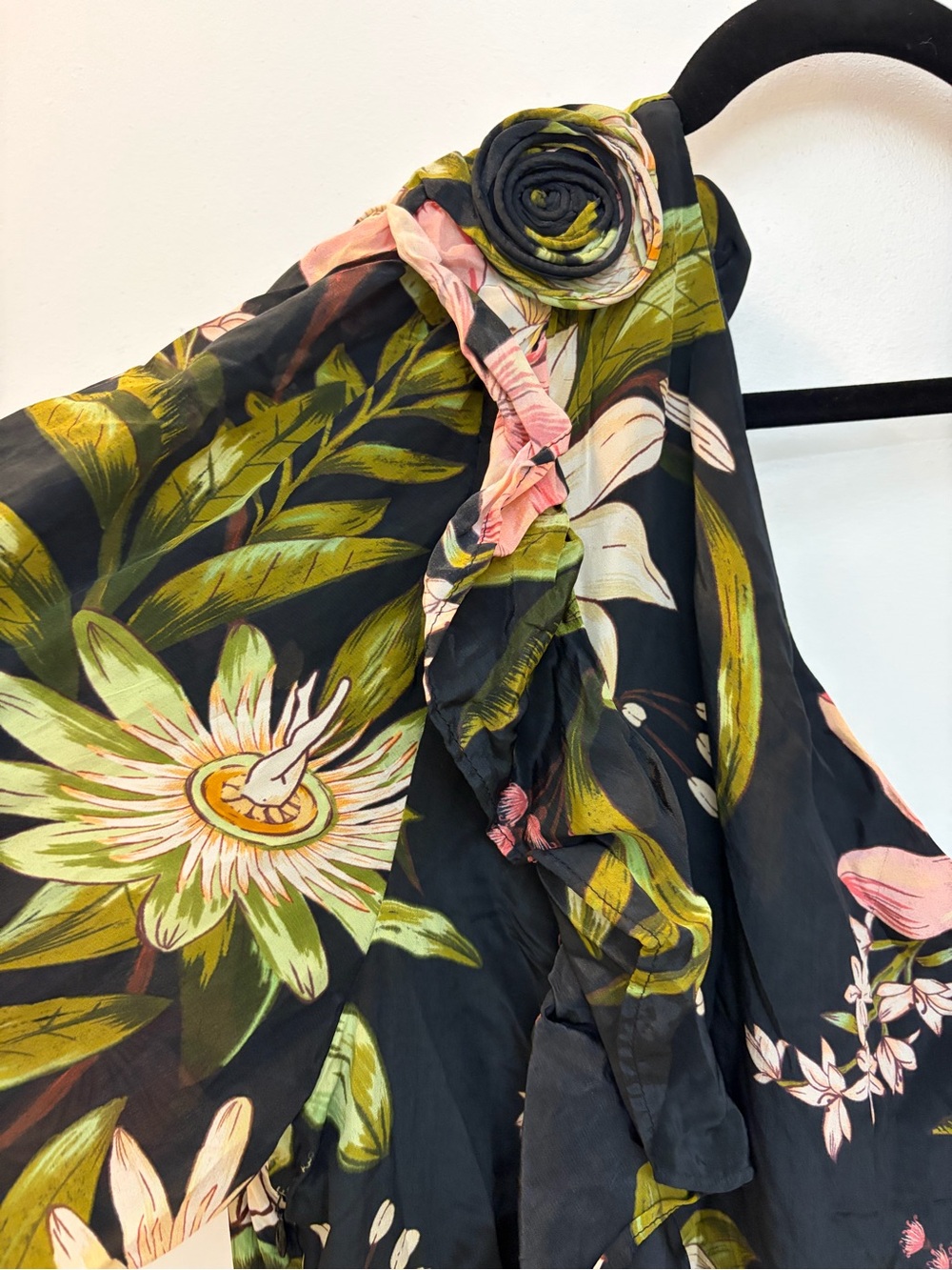 NWT FARM RIO One-Shoulder Floral Midi Dress - Picture 9 of 15